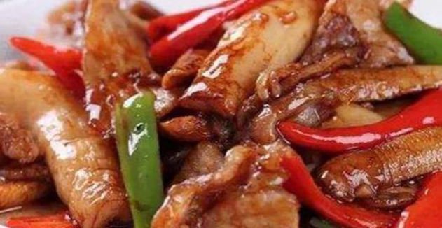 湘式小炒五花肉,蒜香空心菜,小鸡炖土豆,辣炒茄丝的做法