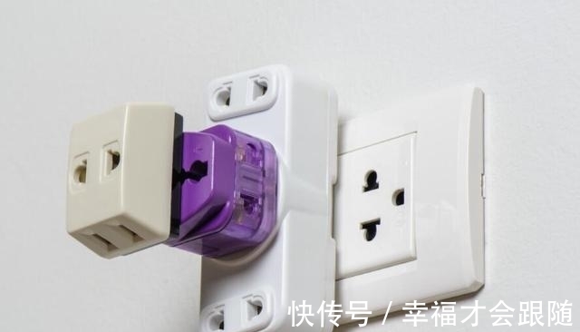 五孔插座|新房装修别选五孔插座,根本就不够用!建议这样做,方便很实用