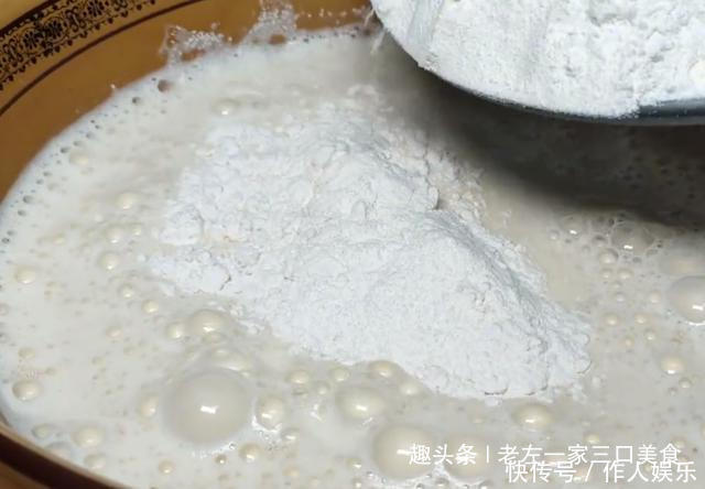 大米中加2个鸡蛋,不熬粥不煮饭,筷子一搅,出锅比面包还好吃