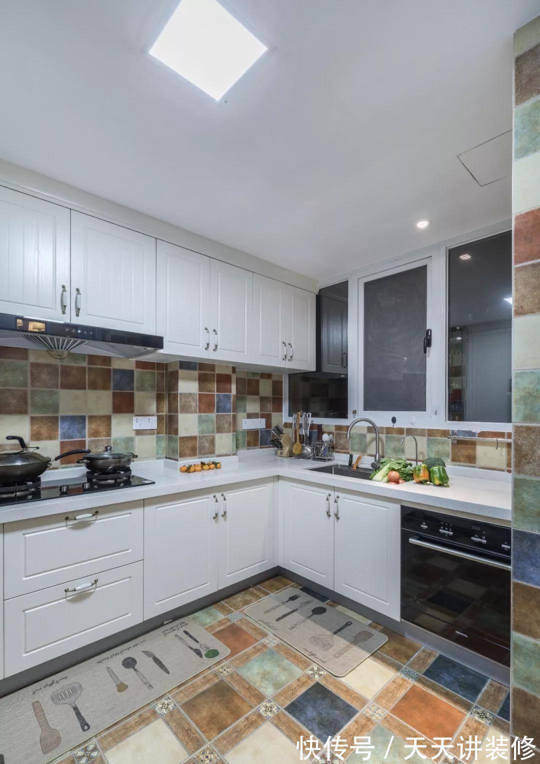 三居室|110平方米的欧式小家,彰显浪漫与柔情,餐厅的设计更是精致