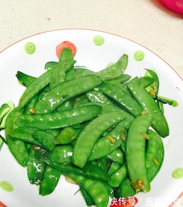 教你几种荷兰豆的做法，就是这么简单好做，味道甩饭店几条街！