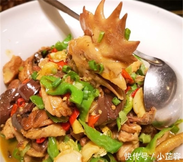 朋友们|和朋友出去吃饭,花了三百多,只吃了四道菜,大家看看值不值