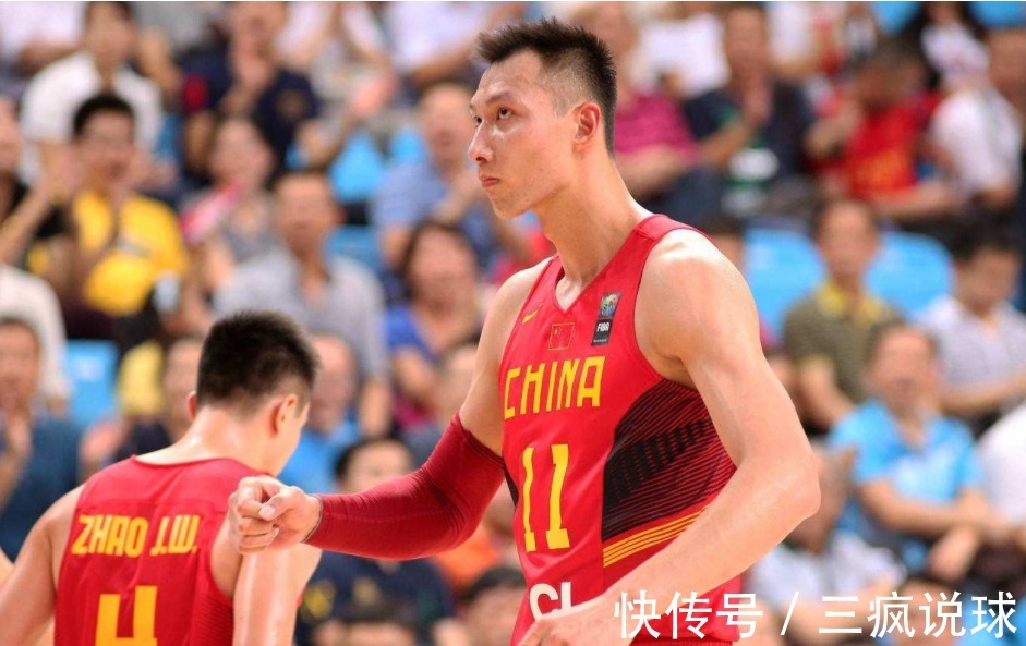 中国男篮|厉害了！国际篮联官宣！赵睿入选亚大区年度之星，中国男篮独一人