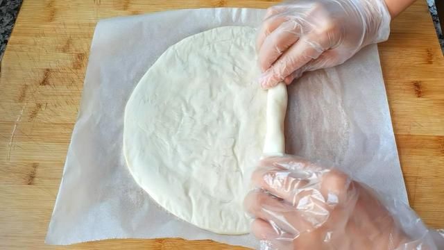 香蕉酥|手抓饼不光能当早餐饼，还能这样做，香酥可口，馋得孩子想吃下顿