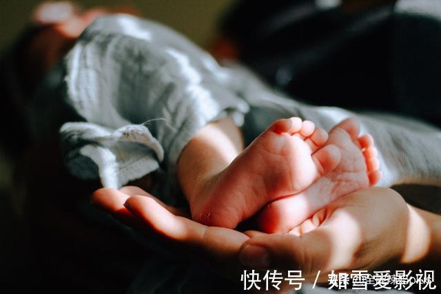 乐翻|最“社会”宝宝:自带“迎接仪式”出生,大场面“乐翻”医生