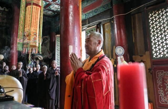方丈|他28岁上五台山,43岁成为全山唯一方丈,文殊菩萨竟为他显灵……太神奇了