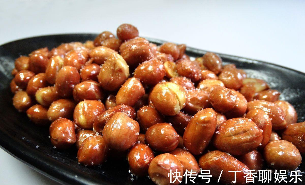大厨|大厨透露，花生米先处理一下再炸，又香又脆还不会糊，新手也行