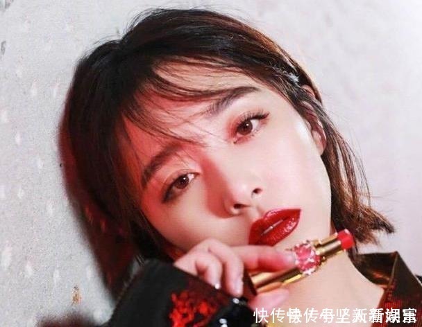 发型|女人脸上有这4个标志,很适合剪“短发”发型,瘦脸又显气质