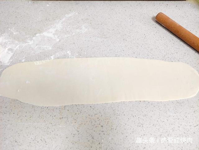 猪油|发面时光加酵母是不够的，多加一勺料，做好的花卷更松软更洁白！