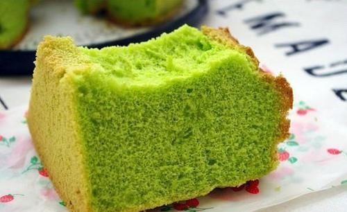 蒸蛋糕的时候,蛋糕涨起来,拿出来就凹下去,是怎么回事呢?