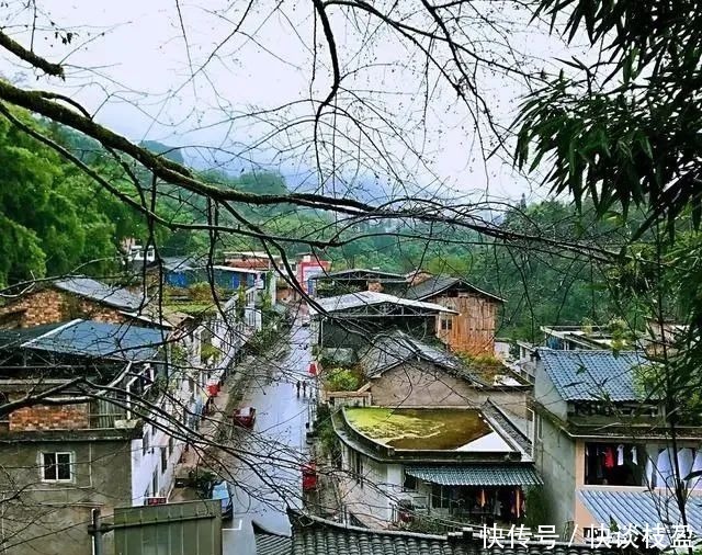 四川│有座如今与世无争的原始古镇，却曾是茶马古道上的繁华驿站