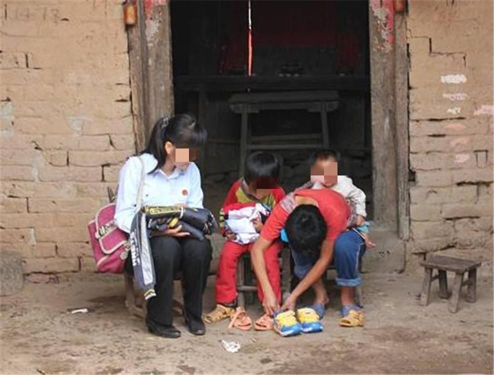 孩子|90后夫妻不懂避孕,5年连生3娃,“多子”真的多福吗?