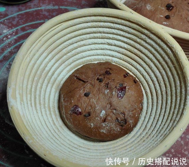 浓情巧克力软欧包,浓浓的可可香,你一定会喜欢!