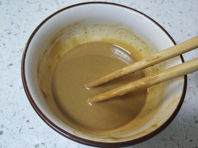 两勺芝麻酱、一碗面粉，教你在家做麻酱烧饼，学会不用再去买了