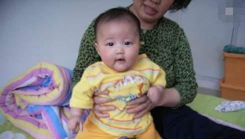 积食|儿科医生天气再热,也不能对孩子做这3件事,让娃积食不长个