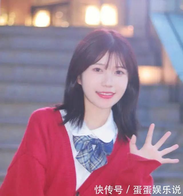 锁骨|女人年纪越大,头发就要越短?30岁以上经常短发的女人,活该显老