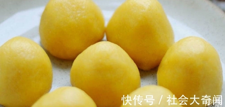 杂粮|玉米面窝窝头,用杂粮制作,健康营养颜色也好看,还寓意十全十美