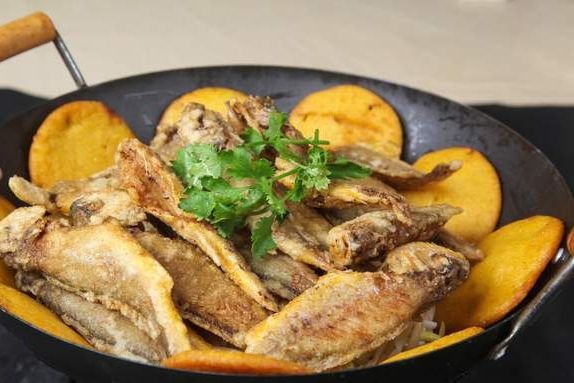 冬天，这鱼比带鱼好吃，这样做外酥里嫩不腥气，孩子爱吃不挑剔