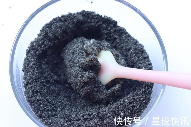 老人|家有老人看过来,常给老爸熬这汤,白发变黑发,乌黑还柔顺