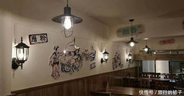 毕业后我选择回家卖面条,父亲阻止竟我以死相逼,如今我年入百万