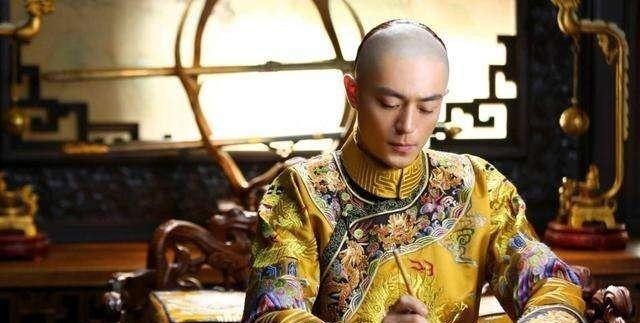 扭头|乾隆在殿试上出一上联,无人对出,一考生扭头就走,却被封为状元