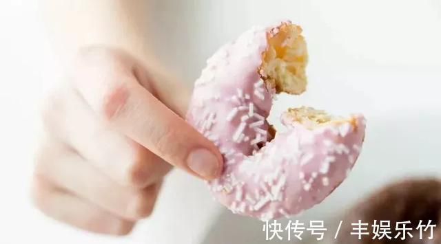 慢性疾病|血压高的人，不想脑溢血，打死都不要多碰这三种“食物”