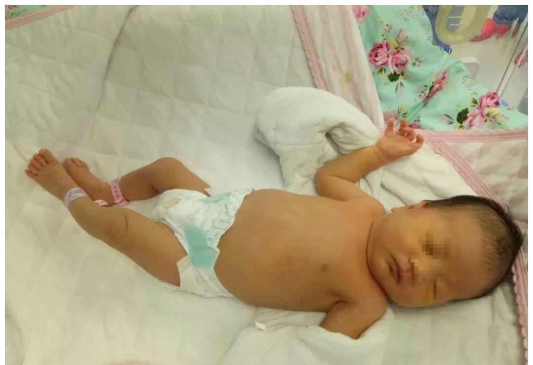 日常生活中|宝宝睡觉时的三个细微动作,表明他的脑发育程度高,你家宝宝有吗