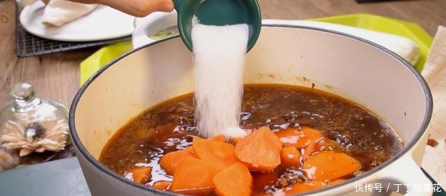 秘制红烧牛肉面，一碗端到你面前，顿时饥肠辘辘了