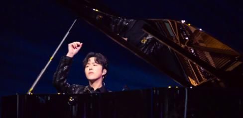 艺术家|李云迪邀请谭晶一起唱rap，名副其实的大艺术家，却没能唱过瘾