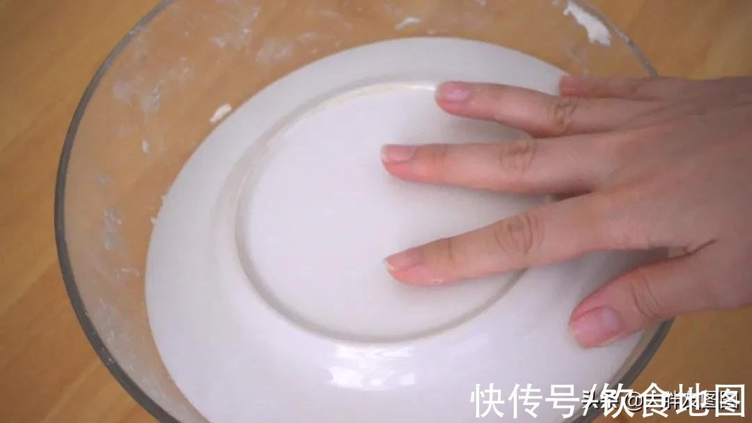 4种材料,不发酵,不用烤箱,自制起酥煎饼,香喷喷的面食