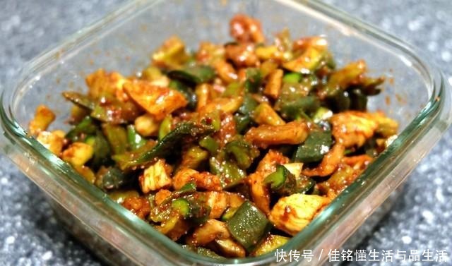 嘎嘣脆|冬天最爱吃的萝卜干,这做法简单省时间,两天就入味,好吃嘎嘣脆