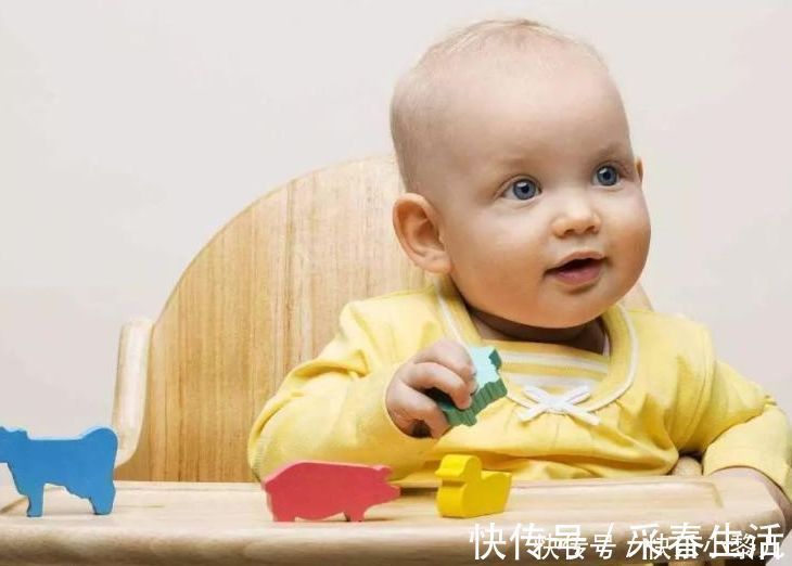 技能|宝宝有点“笨”家长别急,婴儿在6个月前学会简单技能,就算达标