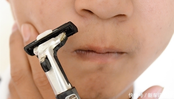 毛囊|为何有些男性朋友频繁刮胡子？胡子到底该不该刮？