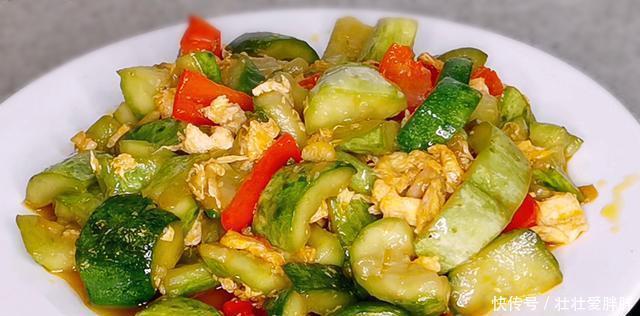 均匀|黄瓜炒鸡蛋家常做法,大厨分享秘诀,味道鲜美,营养又下饭!