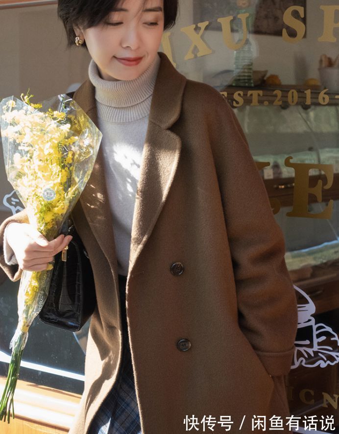 穿衣|偏胖的中年女人,冬天穿衣要记得“3穿3不穿”,优雅减龄还更显瘦