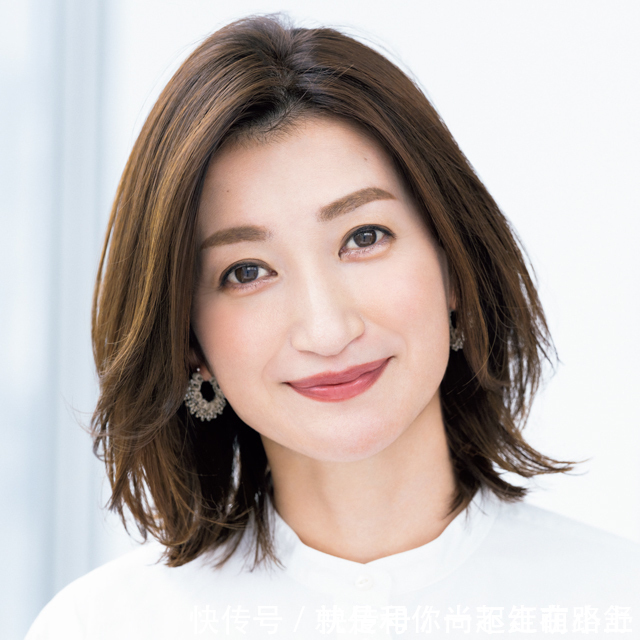 蓬松感 女人一旦到了40,发型建议“弃长选短”,试试这些妈妈卷,很减龄