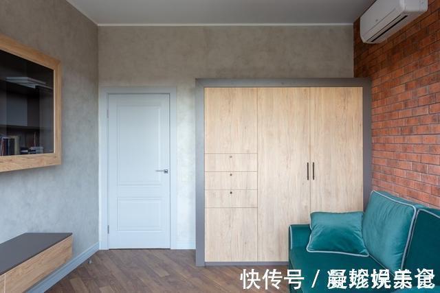 墙面|130平各个空间几乎空无杂物,我是没看出来,屋主一家已住10年