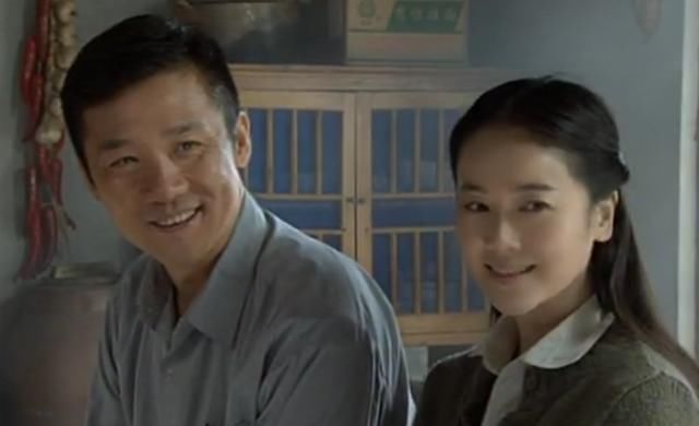 善良|“爸妈，我养弟弟，别骂我不讲亲情”，我宁愿自毁，也要留住亲情