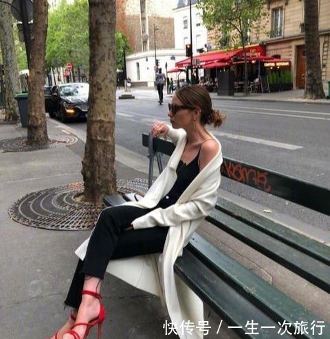 洛薇 秋天街头的“法式优雅”,我劝你这样穿,法国女人的时髦,你也有!
