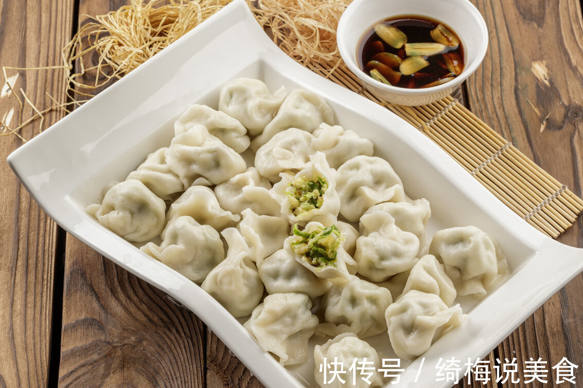 夏天多吃此馅饺子，清淡清香营养高，一顿能吃30个，比肉馅还香