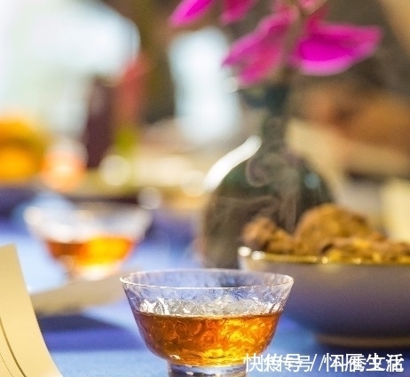 咖啡碱|这样喝茶真的很不好,不仅对身体无益还伤身