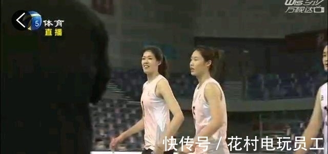逆转|女排全明星赛真刀真枪,小诸葛蔡斌站着指挥明察秋毫完成三局逆转