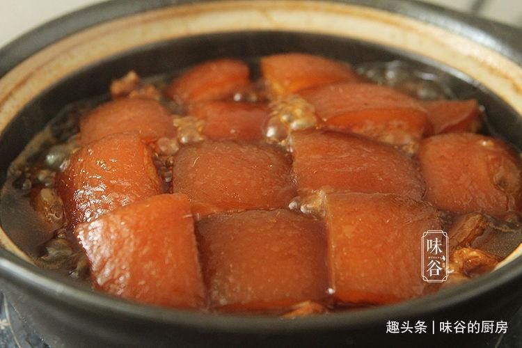 简单|家传20年的红烧肉做法,不放水不加盐,还不用炒糖色,简单更好吃