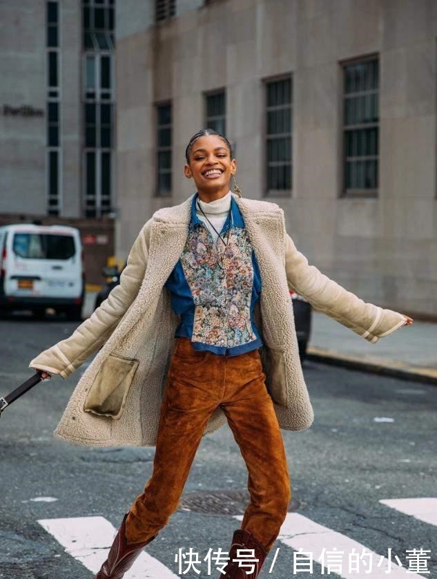 时髦|秋冬买靴子,尽量少买黑色,多穿这3种“颜色”时髦百搭,显腿长