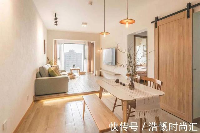 玄关|60㎡,小而温馨!不造型、不做背景墙,简单耐看很满意