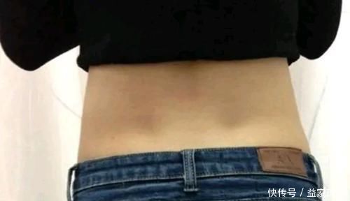 腰窝|女性后腰上两个“凹点”叫腰窝,这有什么作用吗?为何很多人没有
