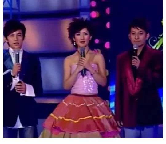 難關|何炅人物經歷，事業多面開花，和《快樂大本營》一起渡過三次難關