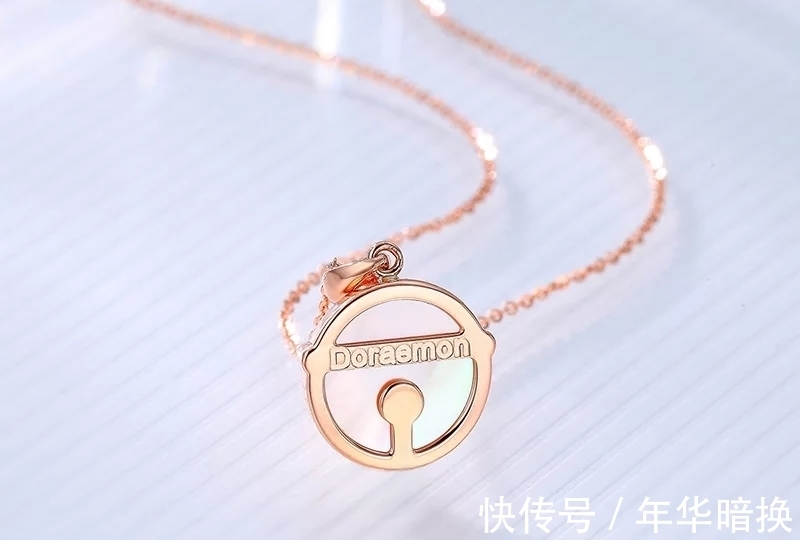 首饰 蒂芙尼、施华洛世奇、周大福等珠宝,哪些款式适合年轻女孩佩戴