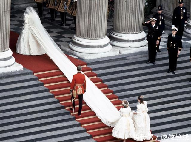 时刻|历史上最昂贵的7种婚纱,记录女人最美时刻