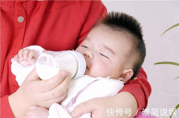 吃奶|如果孩子突然不停的要吃奶、睡觉老醒、手脚乱动家长要注意了!